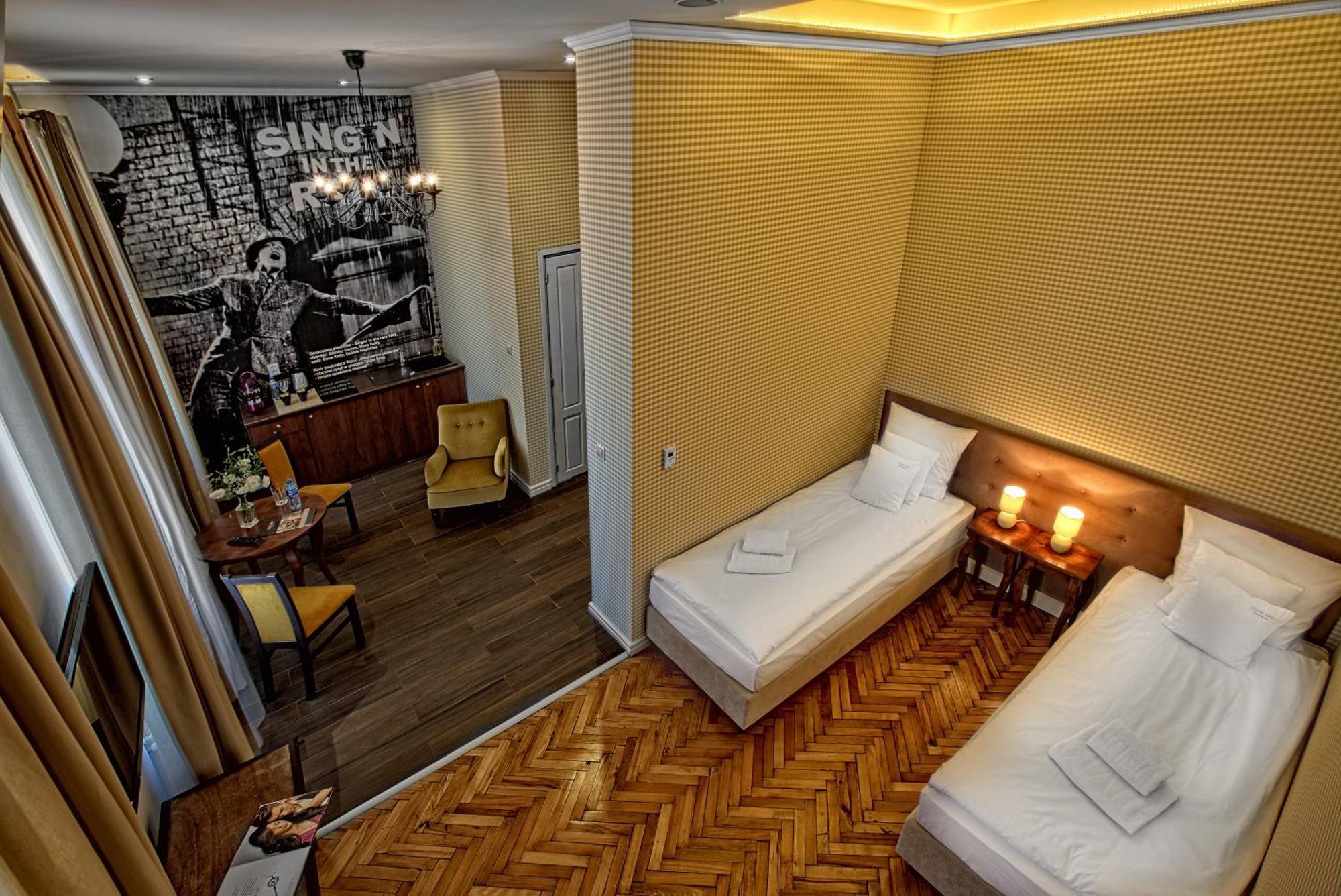 Aparthotel Stare Kino Cinema Residence 4*