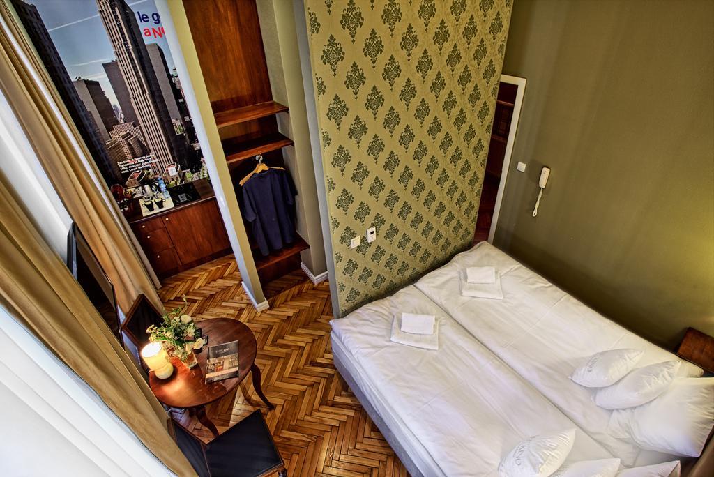 Aparthotel Stare Kino Cinema Residence