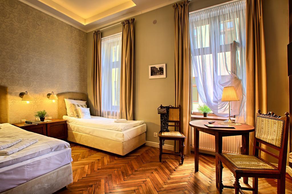 Aparthotel Stare Kino Cinema Residence