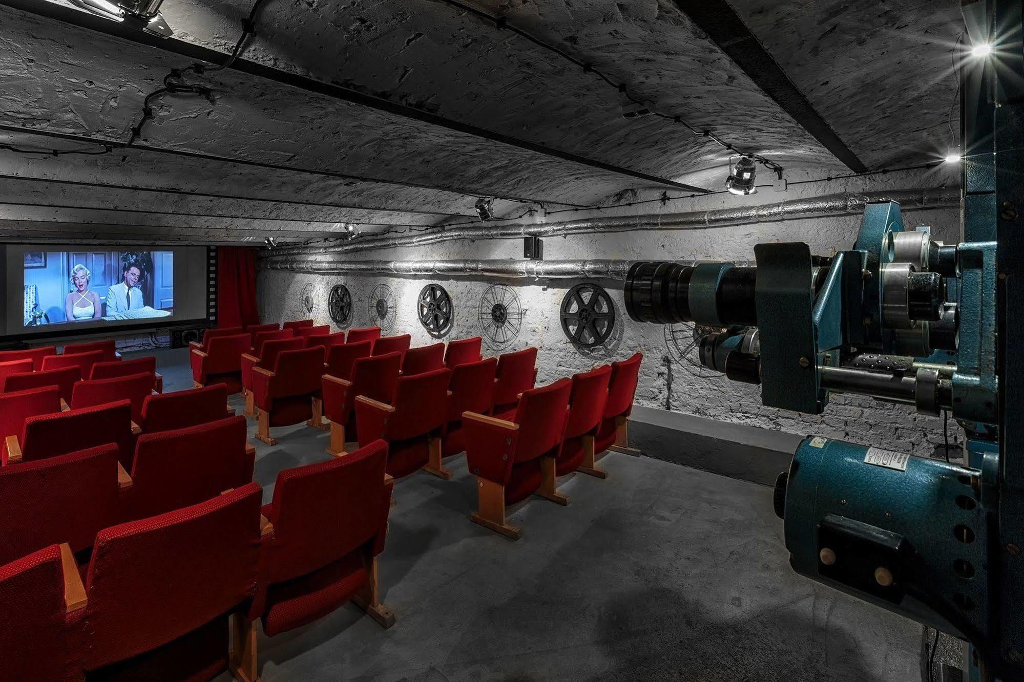 Stare Kino Cinema Residence Lodz (Lodz)